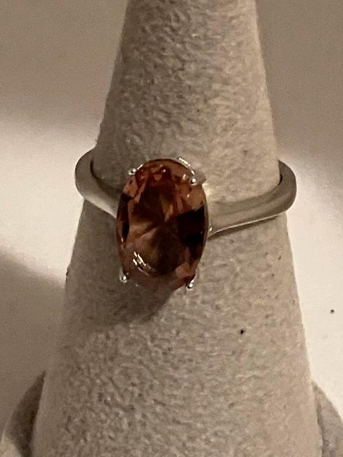 Zilveren ring met zultanite maat 15,7, Bijoux, Sacs & Beauté, Bagues, Neuf, Femme, Plus petit que 17, Rouge, Argent, Avec pierre précieuse