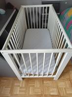 Babybed, Kinderen en Baby's, Kinderkamer | Bedden, Ophalen, Gebruikt, Minder dan 140 cm, Matras