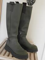 Nieuwe winterkleur - laarzen met plateauzool - mt 41, Vêtements | Femmes, Chaussures, Enlèvement ou Envoi, Comme neuf, Vert, Bottes hautes