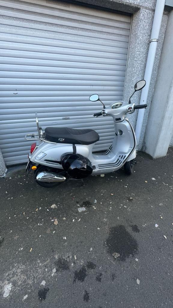 Bravo GTS a-klasse, Fietsen en Brommers, Scooters | Vespa, Gebruikt, Overige modellen, Klasse A (25 km/u), Benzine, Ophalen of Verzenden