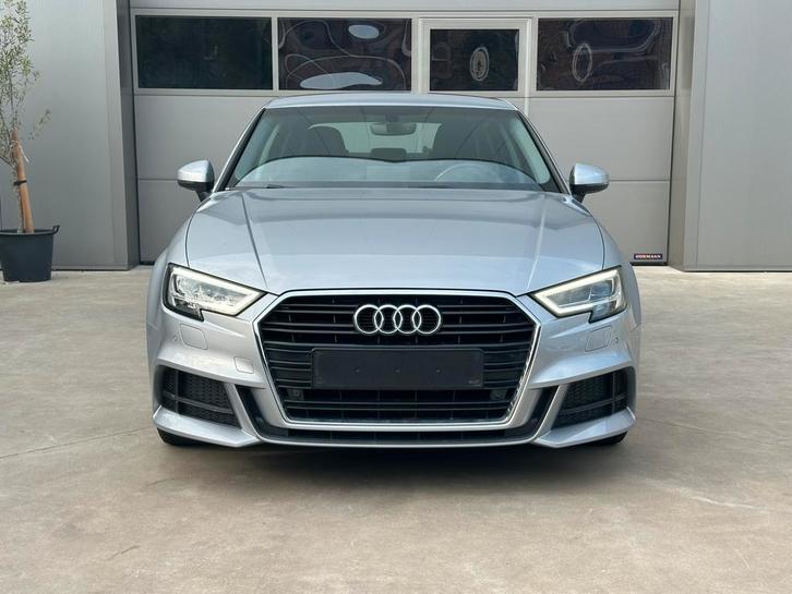 Audi a3 / s-line interier en exterieur / 98000km / benzine, Auto's, Audi, Bedrijf, Te koop, A3, ABS, Airbags, Airconditioning
