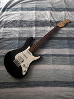 Guitare Yamaha EG012 - Fonctionne parfaitement, Enlèvement, Utilisé
