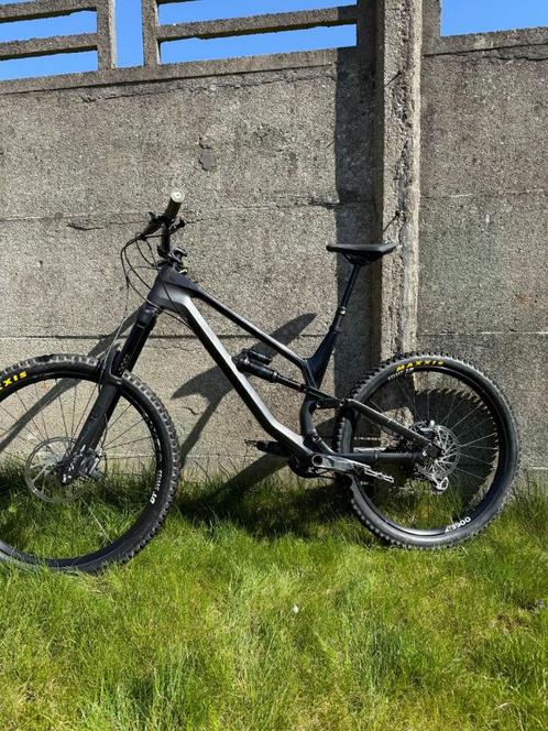 Canyon Torque CF 7 downhill & Enduro, Fietsen en Brommers, Fietsen | Mountainbikes en ATB, Gebruikt, Ophalen