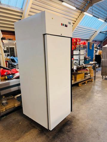 Compleet proffesionele keuken apparatuur voor restaurant beschikbaar voor biedingen