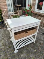 Verzorgingstafel met uitneembare mand, Ophalen
