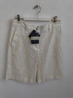 Short blanc cassé brodé en dentelle See by Chloé, Vêtements | Femmes, Culottes & Pantalons, Neuf, Trois-quarts, Taille 38/40 (M)