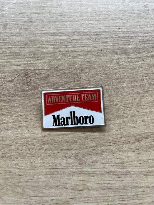 Oude broche Marlboro adventure team, Verzamelen, Merken en Reclamevoorwerpen, Zo goed als nieuw, Gebruiksvoorwerp, Ophalen of Verzenden