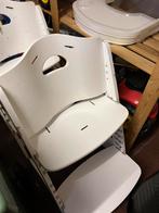 Tripp trapp stoel 2 stuks - kleur wit - met een eettabletjes, Kinderen en Baby's, Kinderstoelen, Ophalen, Gebruikt