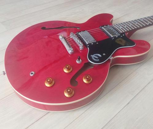 Epiphone Dot 335-model, Muziek en Instrumenten, Snaarinstrumenten | Gitaren | Elektrisch, Zo goed als nieuw, Epiphone, Ophalen of Verzenden