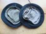 2 zwarte baretten ABL 1976-1982, Ophalen of Verzenden, Landmacht, Helm of Baret