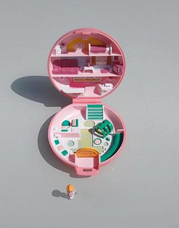 Polly pocket dierenwinkel  beschikbaar voor biedingen
