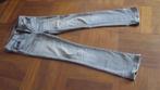 jeans grijs armani maat 28, Ophalen of Verzenden, Zo goed als nieuw, Grijs, W28 - W29 (confectie 36)