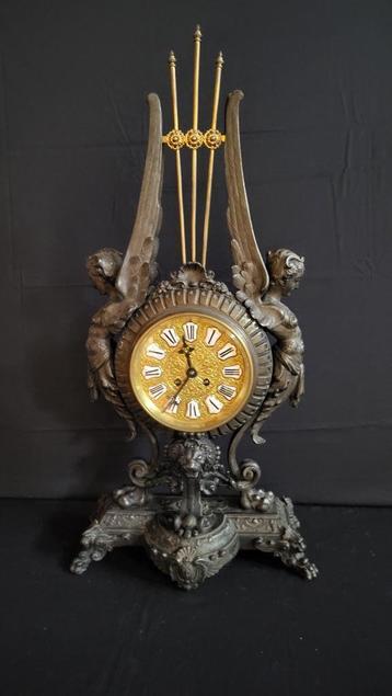 (31) Antieke zware Franse Regency-stijl Pendule SAMAC 1870 beschikbaar voor biedingen