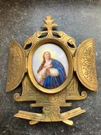 Religieus altaarstukje in messing en porselein, Antiek en Kunst, Ophalen