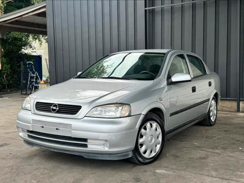 OPEL ASTRA 1.4 BENZINE 130.000KM TOP STAAT, Auto's, Opel, Bedrijf, Te koop, Astra, Radio, Benzine, Stadsauto, 5 deurs, Zilver of Grijs