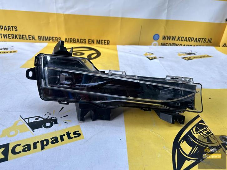 TESLA MODEL 3 MISTLAMP LED RECHTS R 1624798-00-A, Auto-onderdelen, Verlichting, Gebruikt