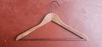 16 zeer solide houten kleerhangers, Ophalen, Zo goed als nieuw, Hout, Kinderen en Volwassenen