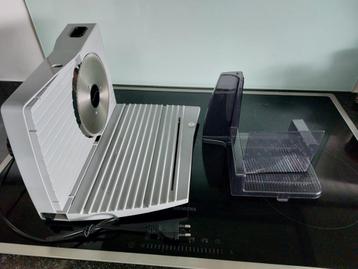 Elektrische broodsnijmachine Fritel beschikbaar voor biedingen