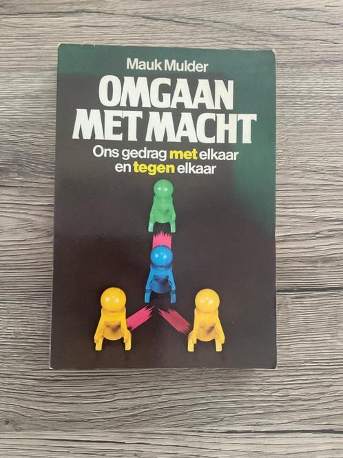 OMGANG MET MACHT, Livres, Philosophie, Comme neuf, Philosophie pratique, Enlèvement ou Envoi