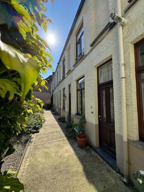 Woning te huur in Gent, Immo, Huizen te huur, Vrijstaande woning, B