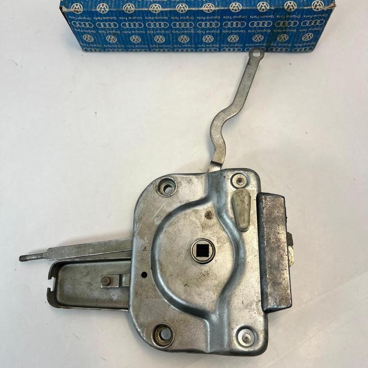 VW NOS Schuifdeurslot links 1971-1973 Erker T2, Auto diversen, Auto-accessoires, Zo goed als nieuw, Ophalen of Verzenden