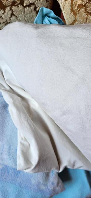 Dekbedovertrek+hoeslaken+2 slopen FLANELdetail=>omschrijving beschikbaar voor biedingen