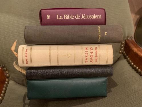 Serie oude boeken over het thema religies (bijbels o.a.), Boeken, Godsdienst en Theologie, Gelezen, Christendom | Katholiek, Ophalen of Verzenden