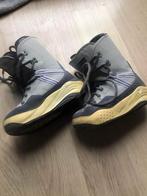 Snowboardboots - maat 38 - grijze kleur, Sport en Fitness, Snowboarden, Ophalen of Verzenden, Gebruikt