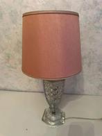Lampe vintage avec pied en verre travaillé  / Abat-jour, Maison & Meubles, Enlèvement, Utilisé, Verre