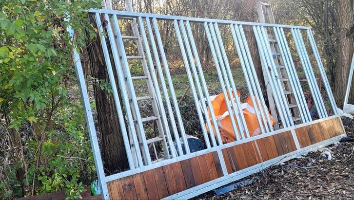 Nieuwe voerwand paarden groepshuisvesting, Dieren en Toebehoren, Stalling en Weidegang