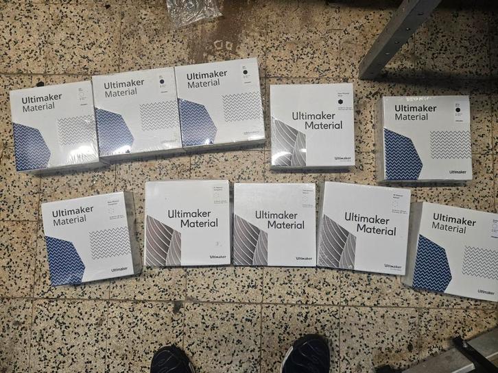 Gros lot filament ultimaker, Computers en Software, 3D-printerbenodigheden, Zo goed als nieuw, Ophalen