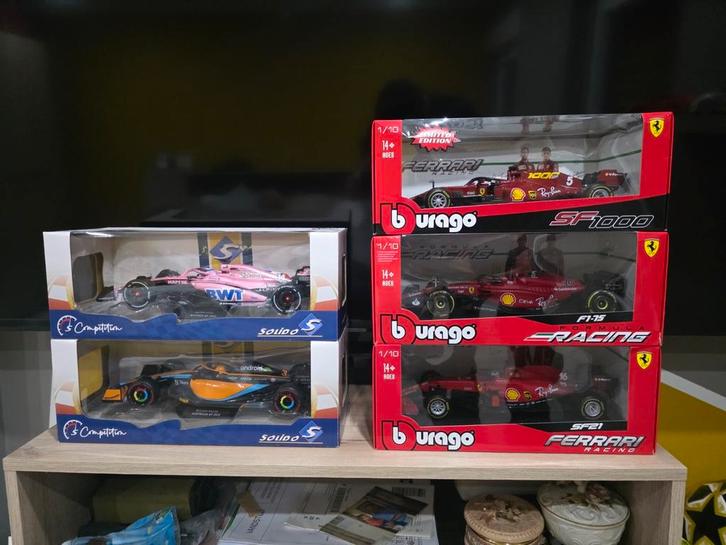 F1 1/18 Ferrari Alpine et Mclaren, Hobby en Vrije tijd, Modelauto's | 1:18, Zo goed als nieuw, Ophalen