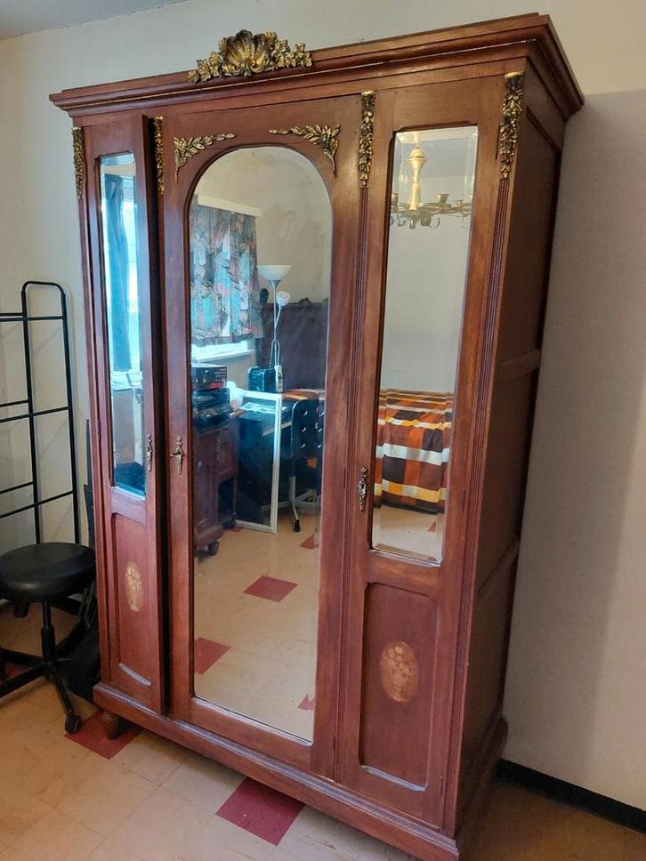 Slaapkamer Set in Walnoot – Louis XVI Stijl met Marqueterie, Antiek en Kunst, Antiek | Meubels | Kasten, Ophalen