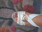 Sandalen met zilveren decoratie., Ophalen, Gedragen