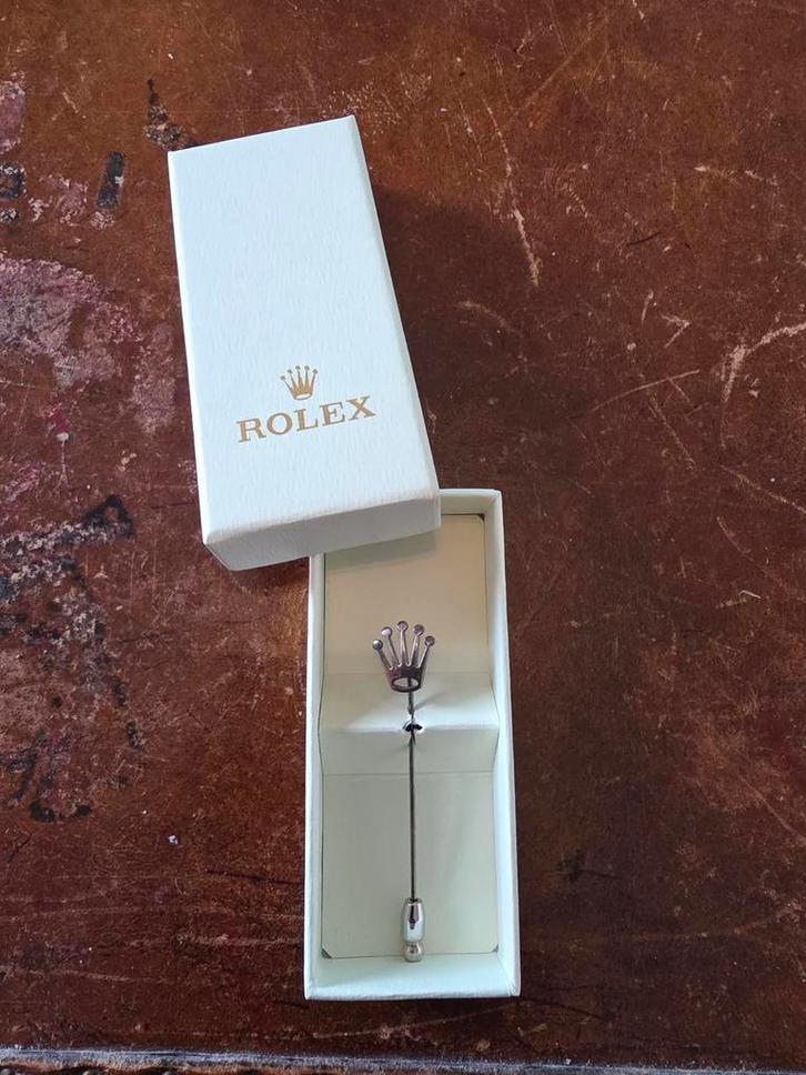 Rolex Crown Lapel Pin, Collections, Broches, Pins & Badges, Comme neuf, Insigne ou Pin's, Marque, Enlèvement ou Envoi