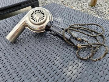 Retro AEG haardroger beschikbaar voor biedingen
