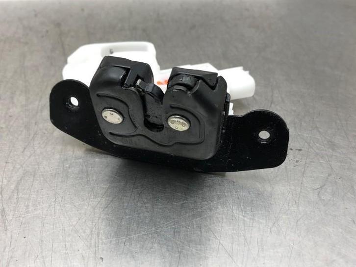 SLOTVANGER ACHTERKLEP Toyota Verso S (|11614|), Auto-onderdelen, Carrosserie, Toyota, Gebruikt