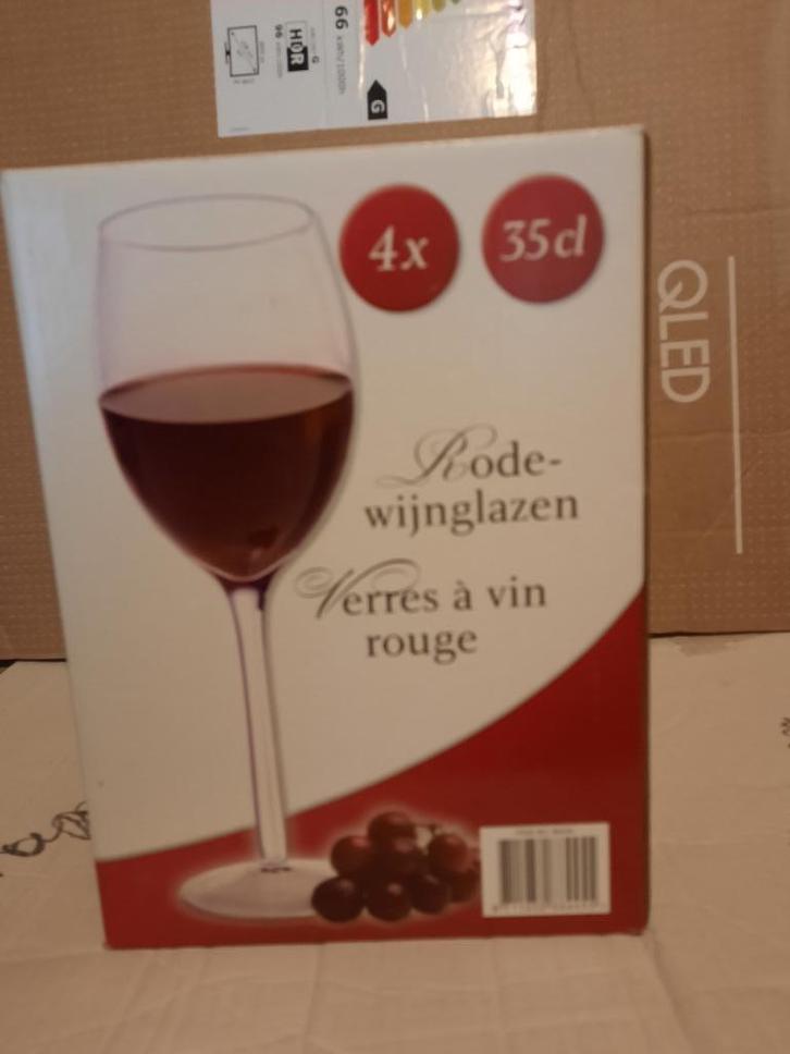 wijnglazen splinternieuwe doos rode wijnglazen 4st x35cl, Huis en Inrichting, Keuken | Servies, Nieuw, Ophalen of Verzenden