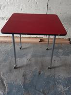 mooi antiek / vintage / retro tafeltje op wielen, Ophalen
