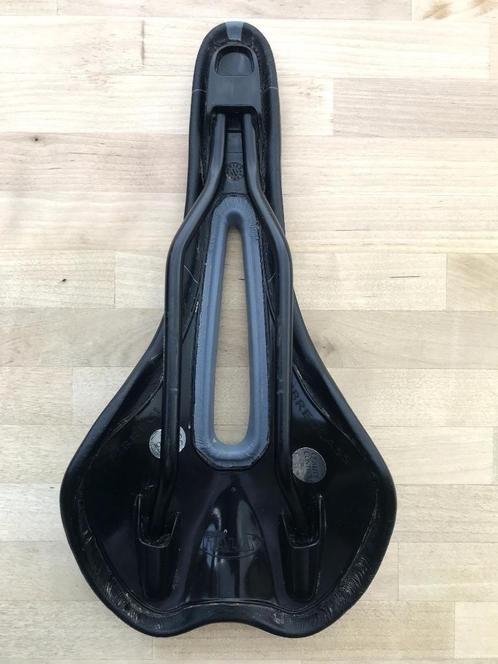Selle Italia SLS (pour VTT), Fietsen en Brommers, Fietsonderdelen, Zo goed als nieuw, Mountainbike, Zadel, Ophalen of Verzenden