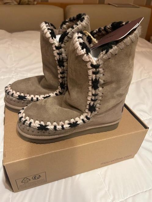 nieuwe MOU enkellaarsjes, model Eskimo 24  - (maat 38 of 39), Kleding | Dames, Schoenen, Nieuw, Lage of Enkellaarzen, Beige, Ophalen of Verzenden