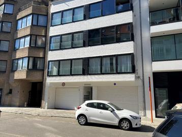 Garage te koop in Knokke beschikbaar voor biedingen