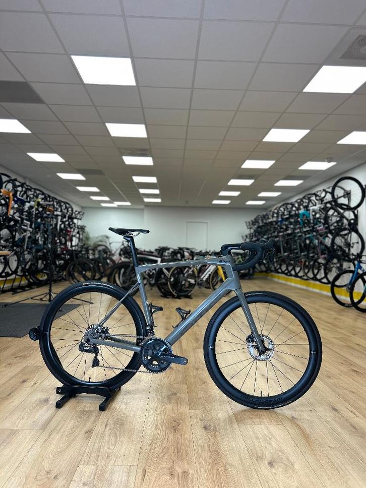 BMC Roadmachine 01 ONE Carbon Racefiets, Sport en Fitness, Wielrennen, Zo goed als nieuw, Ophalen of Verzenden