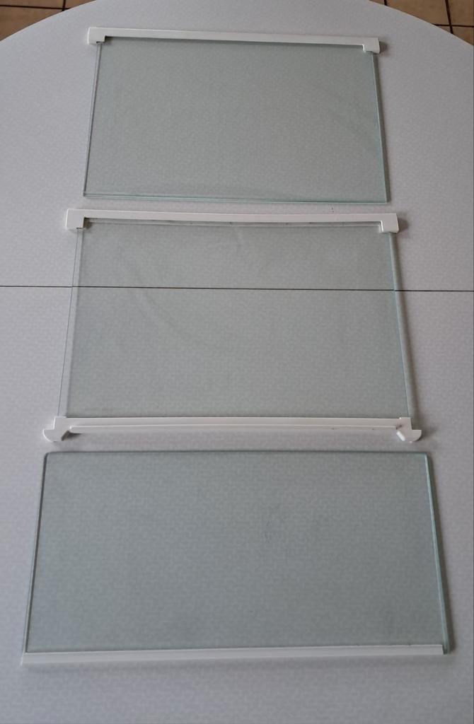 Glazen legplaten voor koelkast, Doe-het-zelf en Bouw, Glas en Ramen, Gebruikt, Glasplaat, Minder dan 80 cm, Minder dan 80 cm, Ophalen