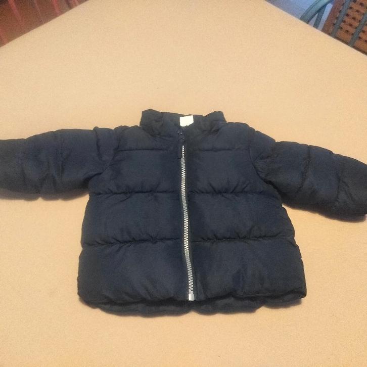 Doudoune bébé H&M – 4 à 6 mois (68 cm) – NEUVE, Kinderen en Baby's, Babykleding | Maat 68, Nieuw, Jongetje of Meisje, Jasje, Ophalen