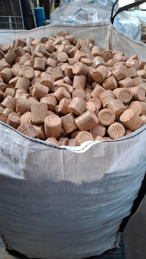 Houtbrikketten van eik en beuk, Tuin en Terras, Brandhout, Ophalen