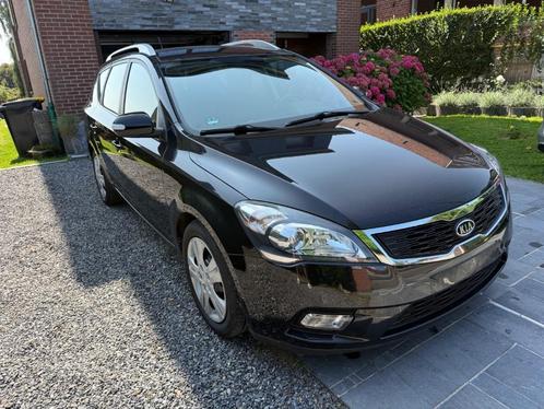 KIA Seed 1.6 diesel 182000 km 2010, Auto's, Kia, Particulier, (Pro) Cee d, ABS, Airbags, Airconditioning, Bluetooth, Boordcomputer
