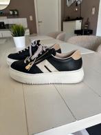 Sneaker, maat 39, Kleding | Dames, Schoenen, Ophalen, Zo goed als nieuw