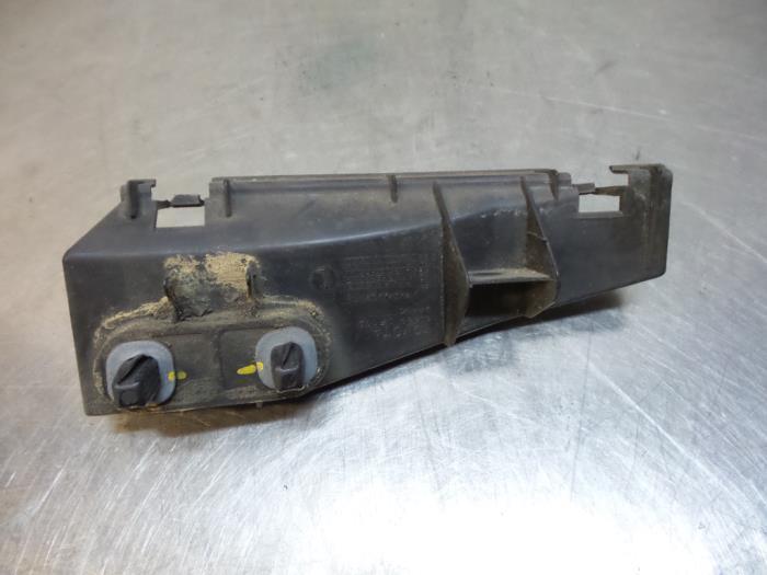 Bumpersteun links-achter van een Toyota Corolla Verso, Auto-onderdelen, Carrosserie, Toyota, Gebruikt, 3 maanden garantie, Ophalen of Verzenden