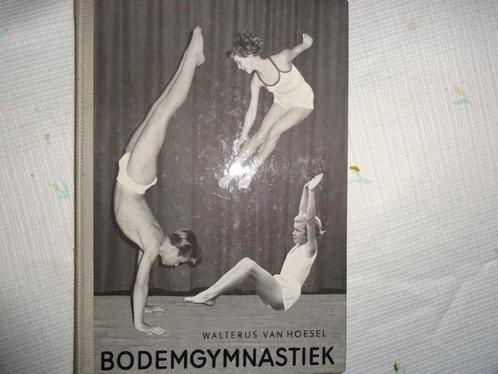 W.Van Hoesel  Bodemgymnastiek, Boeken, Sportboeken, Gelezen, Overige sporten, Ophalen of Verzenden